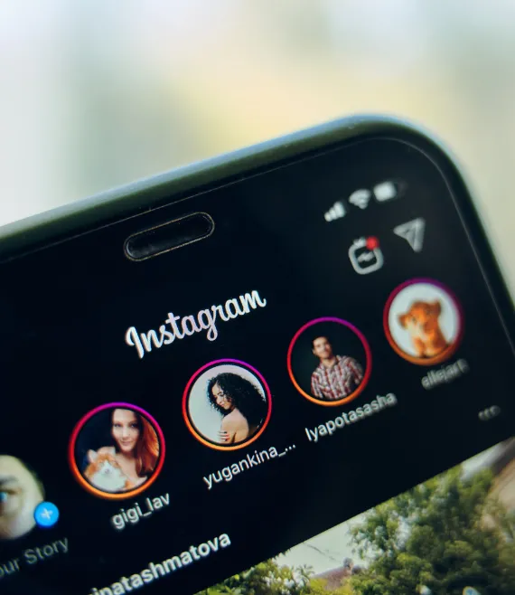 Instagram vs TikTok Quelle plateforme est la meilleure Instagram